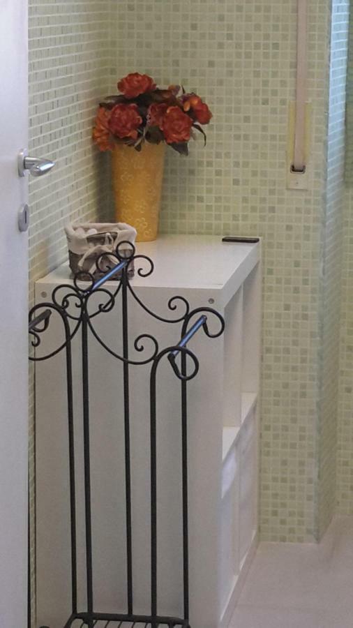 Le Tre Sorelle B&B Garbatella Rome Bagian luar foto