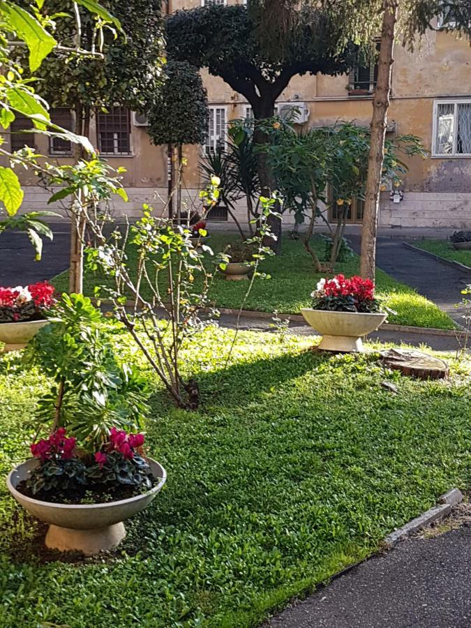 Le Tre Sorelle B&B Garbatella Rome Bagian luar foto